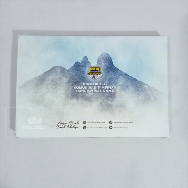 Packaging Box Kalender Berbahan Softbox Dengan Logo Perushaan 3
