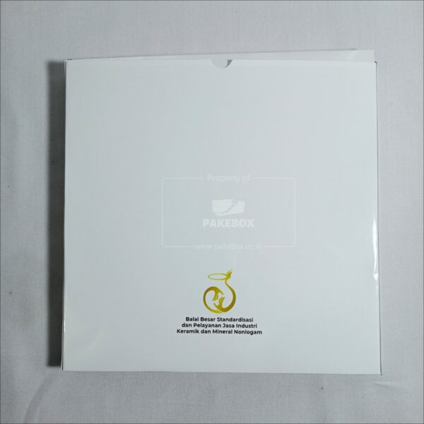 Packaging Box Kalender Berbahan Softbox Dengan Logo Perushaan 8