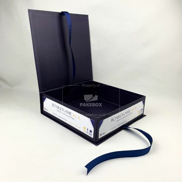 Book Style Box 3
