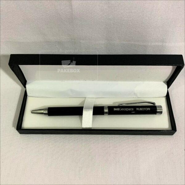 Packaging Box Pulpen Warna Hitam Berisi Pulpen 3