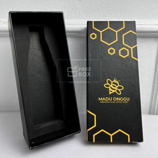 Packaging Berbahan Hardbox Untuk Makanan Dilengkapi Busa Pada Bagian Dalam (3)