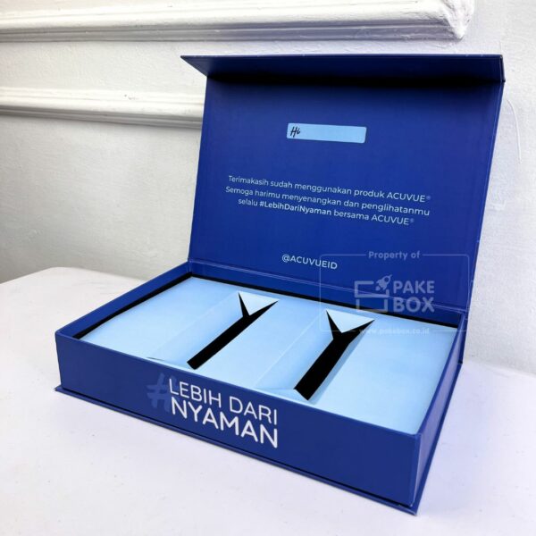 Packaging Produk Kecantikan Berbahan Hardbox Dilengkapi Magnet Dan Partisi (6)