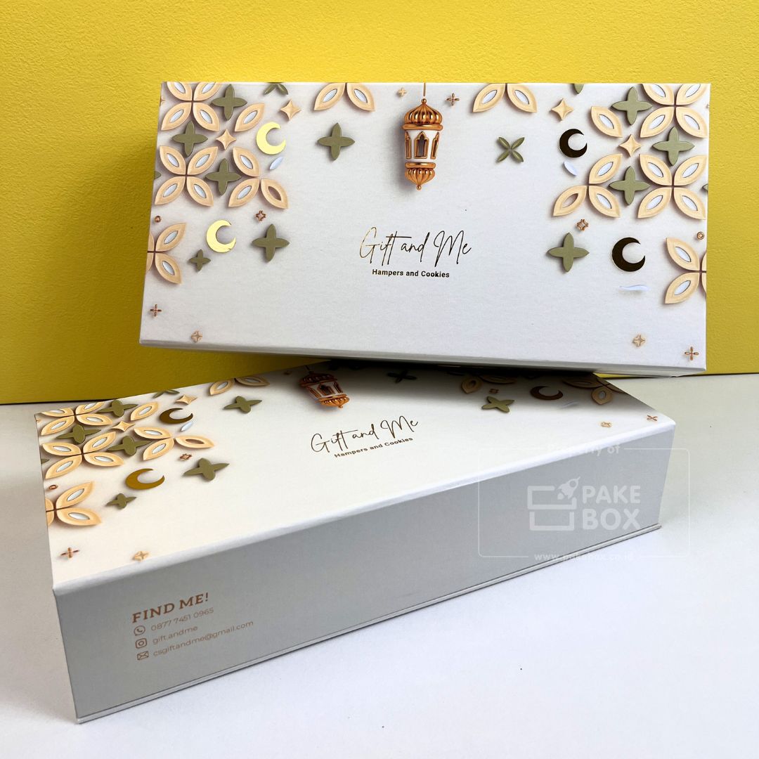 Packaging Gift And Me Souvenir Cookies Berbahan Hardbox Dengan Pengunci Magnet dan Sekat (3)
