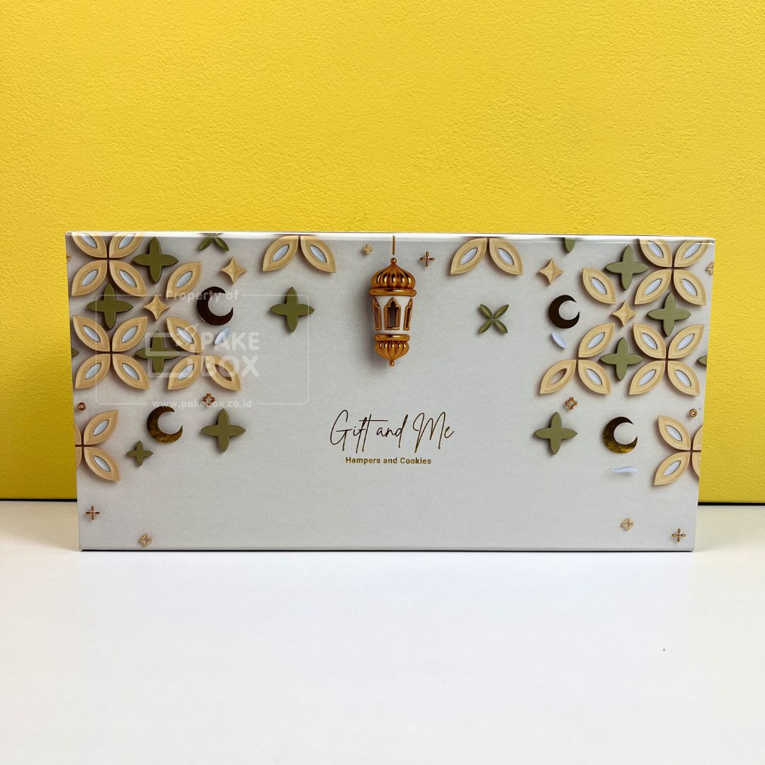 Packaging Gift And Me Souvenir Cookies Berbahan Hardbox Dengan Pengunci Magnet dan Sekat (4)