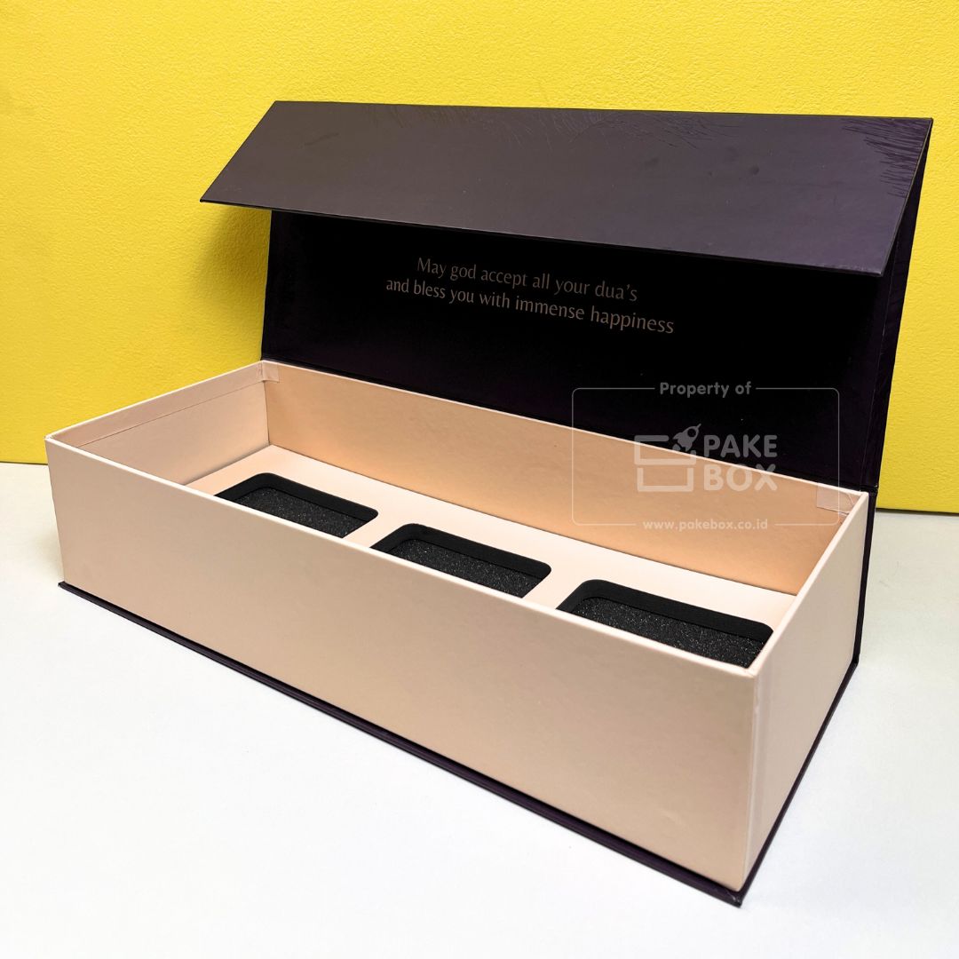Packaging Produk Fashion Hamavin Berbahan Hardbox Model Pengunci Magnet dengan Partisi (1)